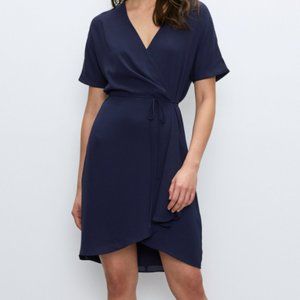 Aritzia Wallace Dress - DIONYSUS COLOR (Green)